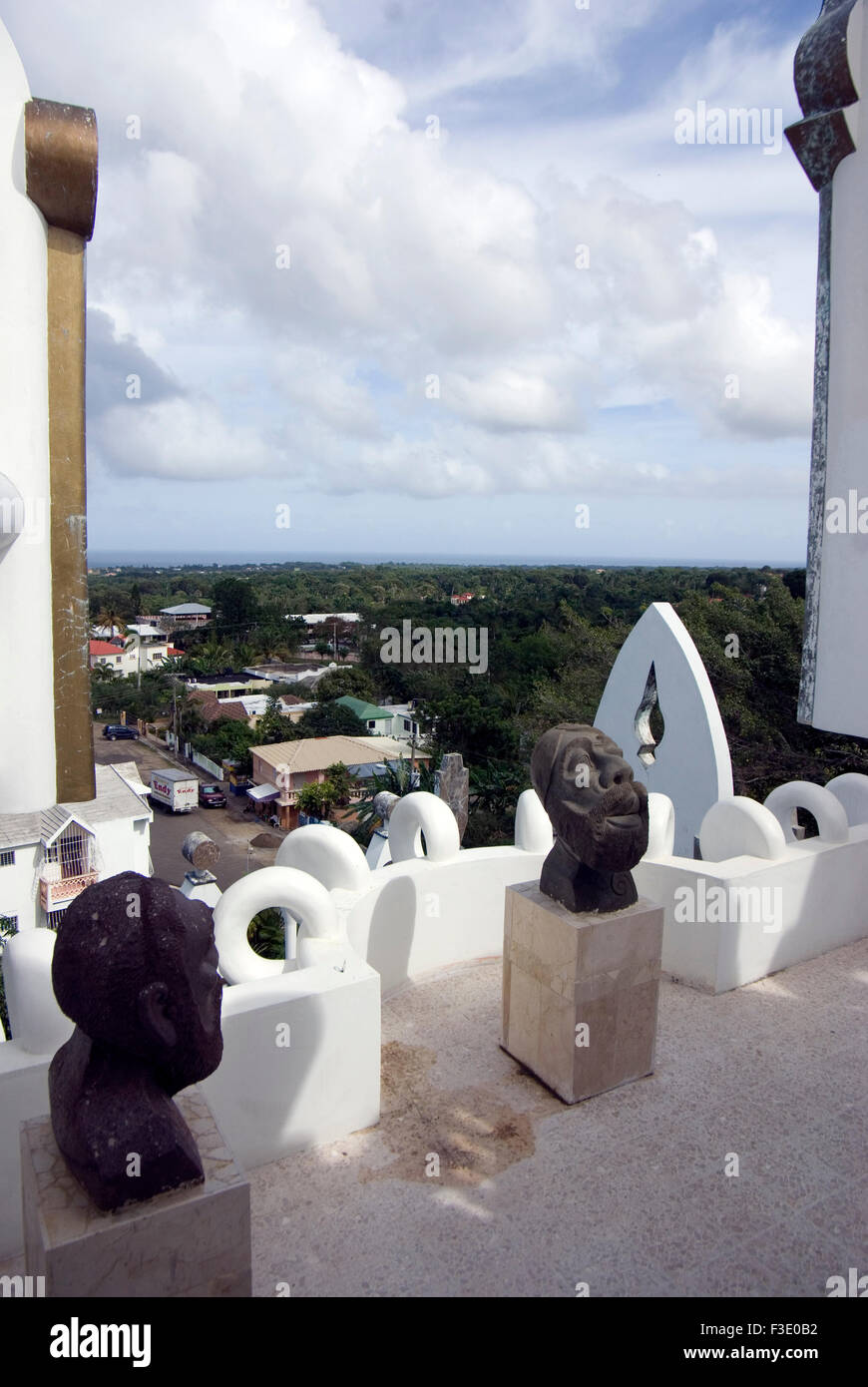 Skurrilen und außergewöhnlichen Museum und Sammlung der haitianischen Gegenwartskunst, gebaut von Rolf Schultz in der Dominikanischen Republik Stockfoto