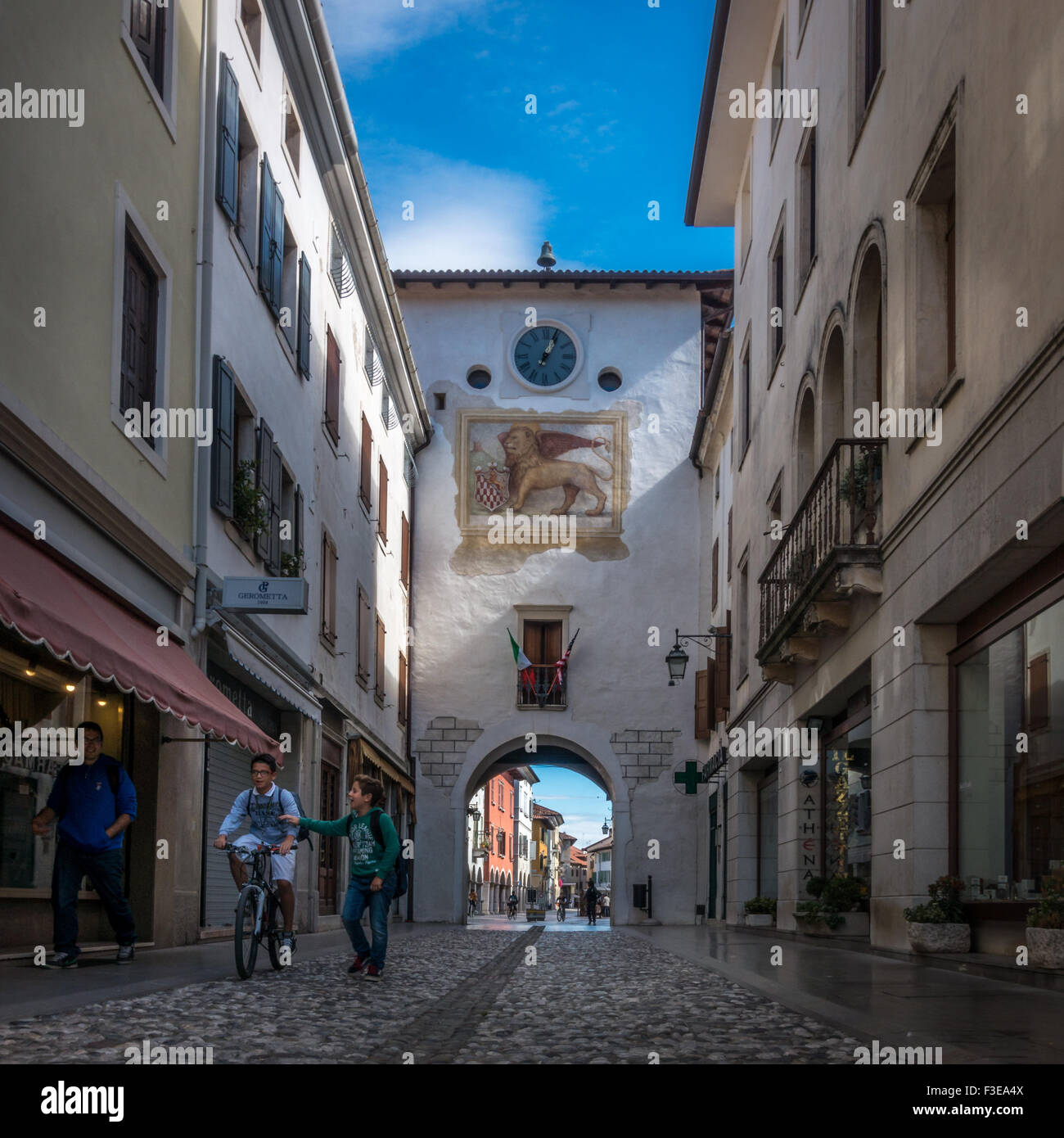 Spilimbergo in Norditalien, am meisten gemerkt als die Heimat der Scuola abgehalten del Friuli (Mosaik-Schule) Stockfoto