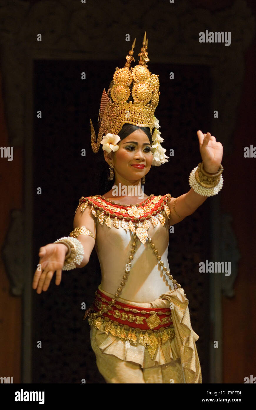 Darstellung der Apsara Tanz. Apsara Theater. Siemp ernten. Kein Besuch in Kambodscha ist komplett ohne mindestens einen kurzen Blick auf Stockfoto