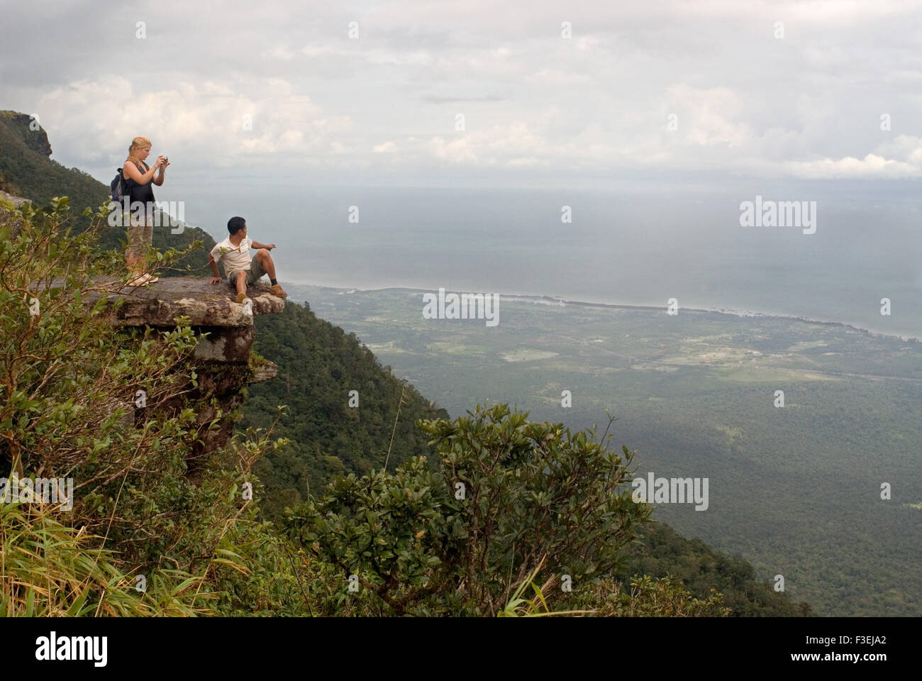 Bokor National Park. Privilegierter Ort, um der nahe gelegenen vietnamesischen Insel Phu Quoc zu beobachten. Die Hauptattraktion in Bokor National Stockfoto