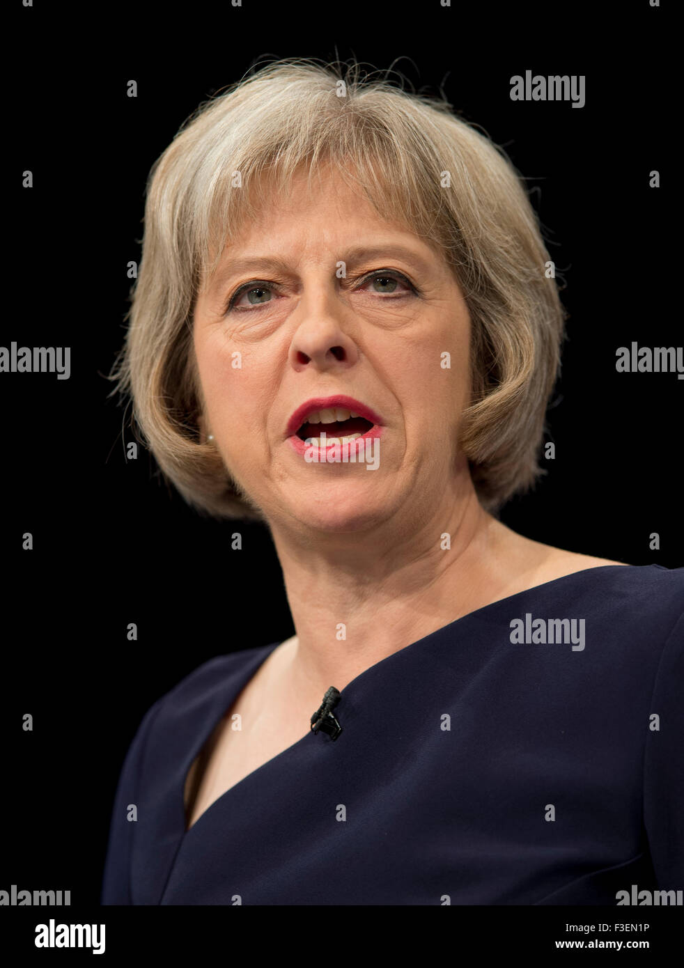 Manchester, UK. 6. Oktober 2015. Die Rt Hon Theresa kann MP, Secretary Of State for the Home Department spricht am Tag3 der 2015 Parteitag der Konservativen in Manchester. Bildnachweis: Russell Hart/Alamy Live-Nachrichten. Stockfoto