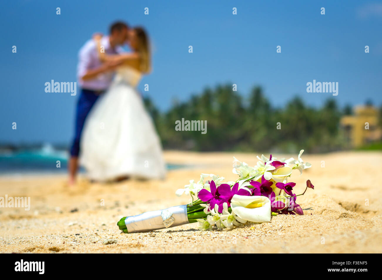 Hochzeit paar am Strand Stockfotografie - Alamy