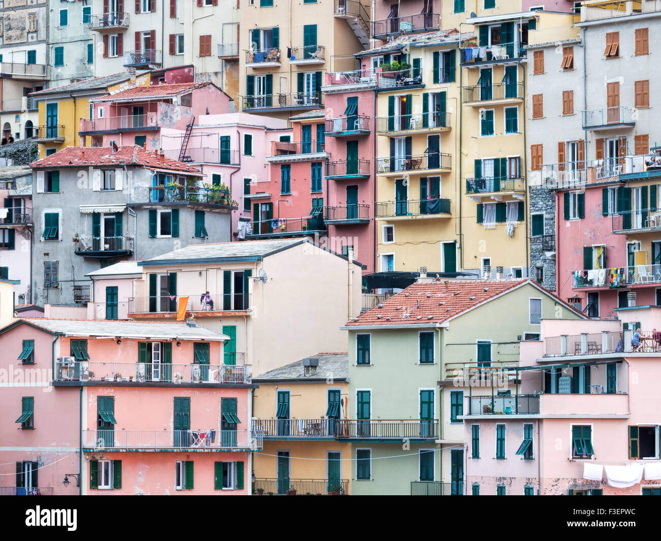 Manarola Dorf der Cinque Terre, Italien. Touristischer Magnet in Italien. Sehr malerisch. Stockfoto