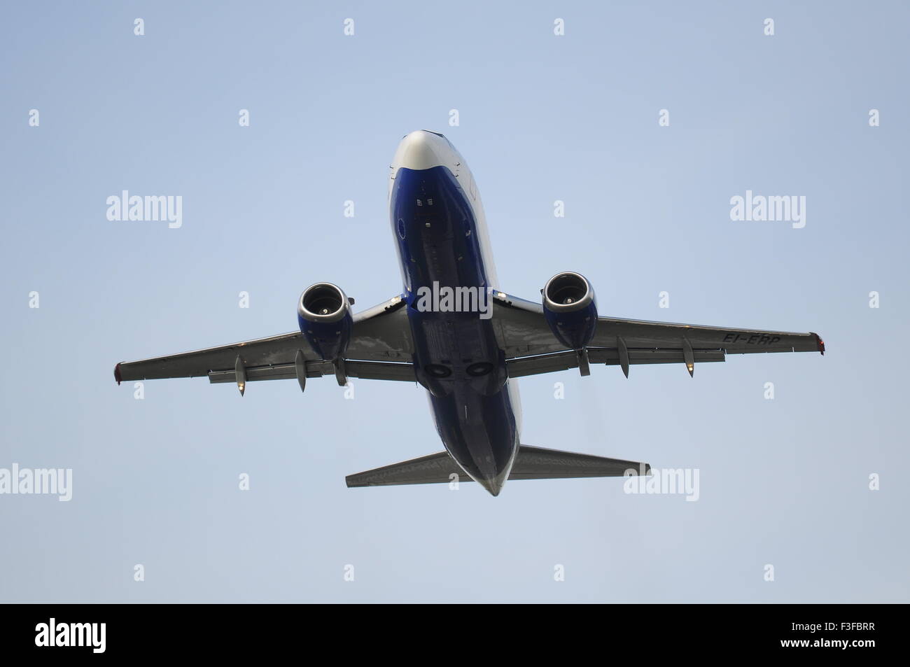 Flugzeuge, Flugzeug, Boeing b-737, Transaero, Pardubice, LKPD Stockfoto