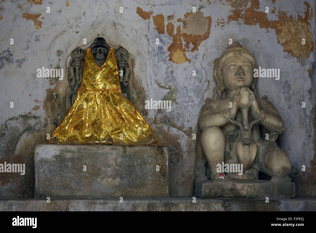 Garuda, Fahrzeughalterung vahana des Hindu-gottes Vishnu, Pune, Maharashtra, Indien, Asien Stockfoto