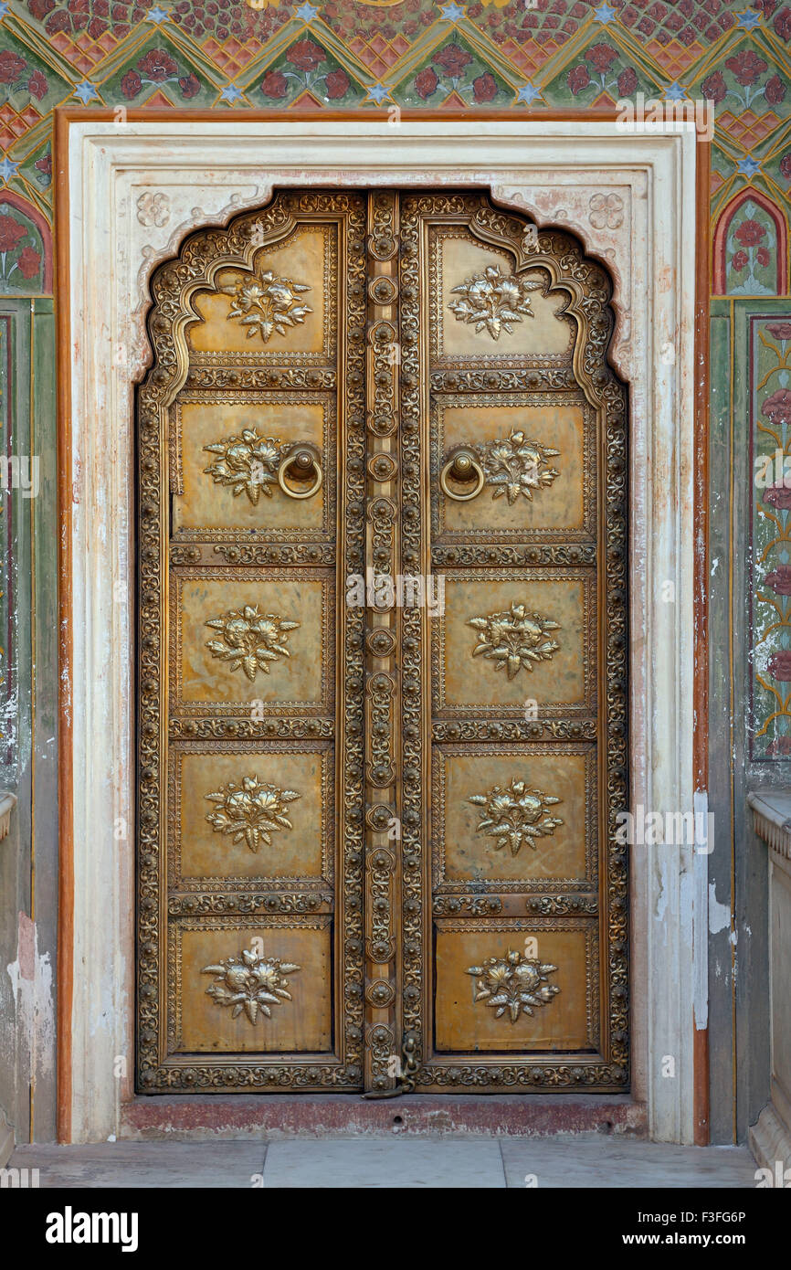 Dekorative Tür in Stadt Schlossanlage; Jaipur; Rajasthan; Indien Stockfoto