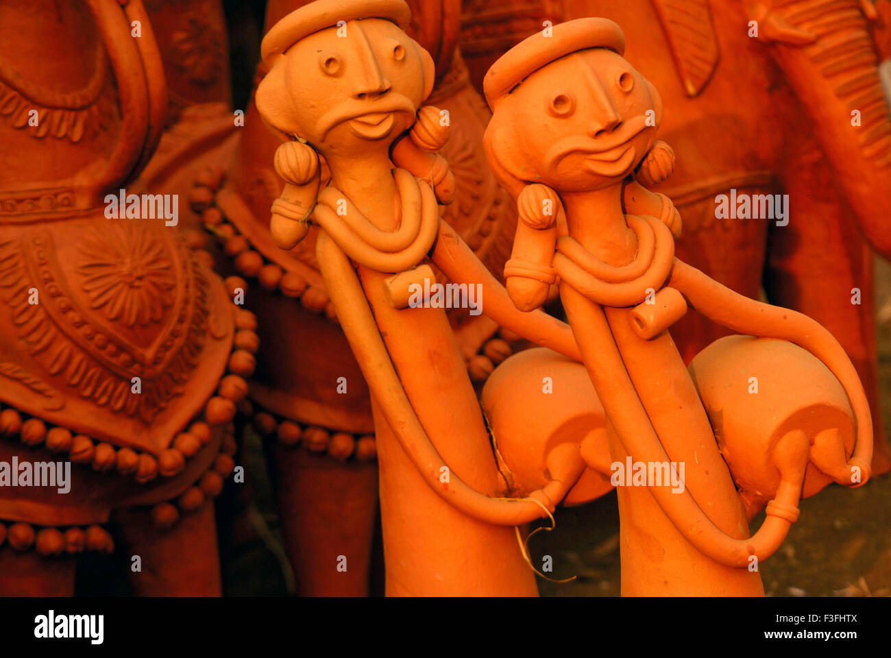 Terrakotta-Statuen zu verkaufen; Kalkutta; Kalkutta; Westbengalen; Indien; Asien Stockfoto
