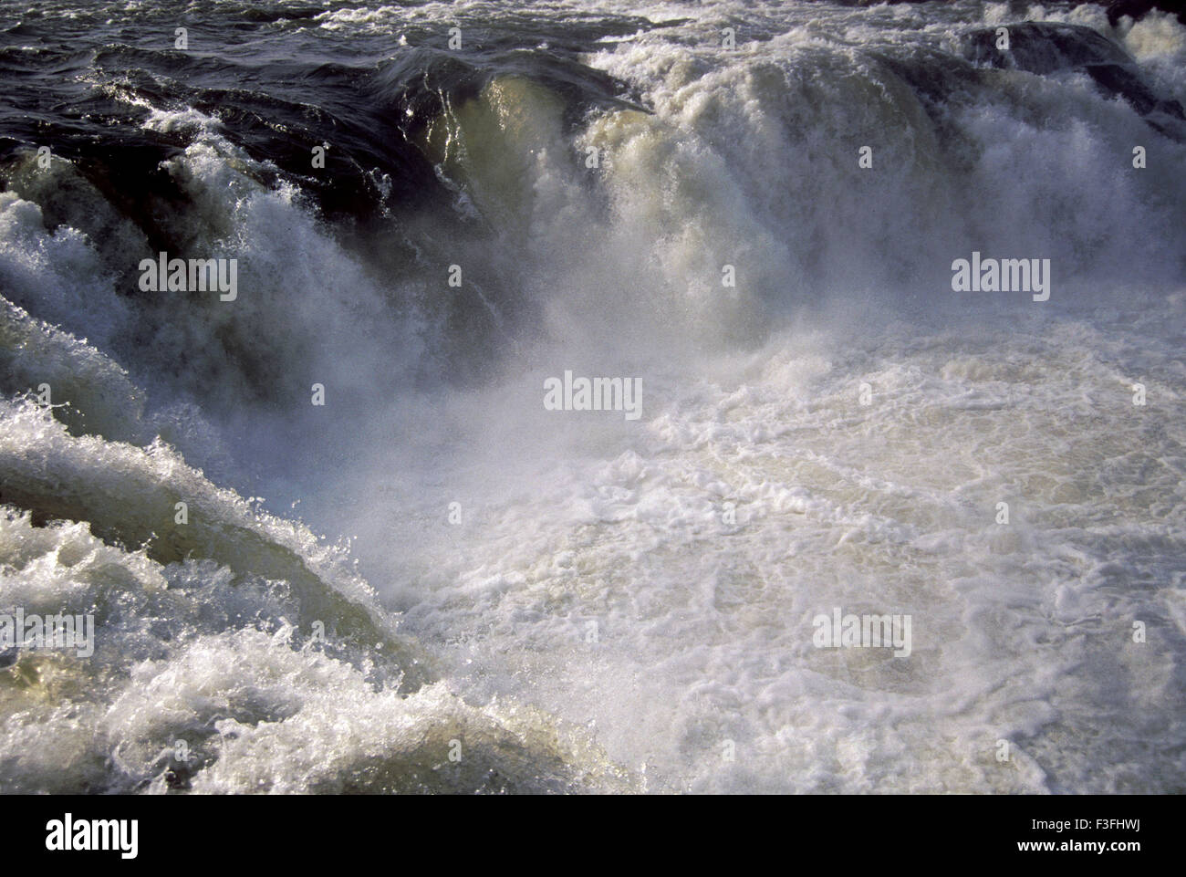 Dhuandhar Falls, Dhuandhar Wasserfall, Wasserfall, Rauchkaskade, Narmada Fluss, Bhedaghat, Jabalpur, Madhya Pradesh, Indien, Asien Stockfoto