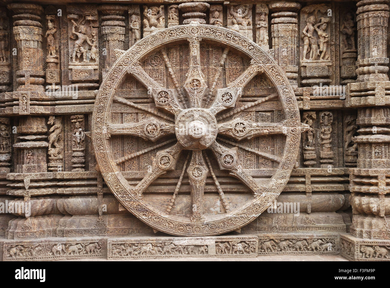 Rad von Chariot Gott Sonne am Sonnentempel; Konarak; Orissa; Indien Stockfoto