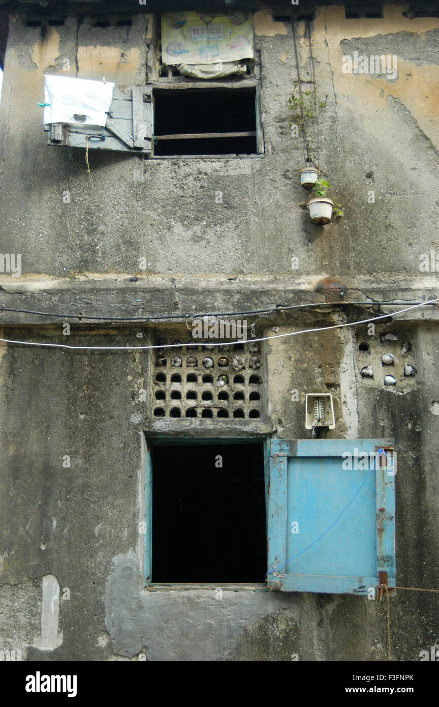 Verfallene Struktur Durchgangslager bei Ramabai Kolonie Ghatkopar Osten; Bombay Mumbai; Maharashtra; Indien Stockfoto