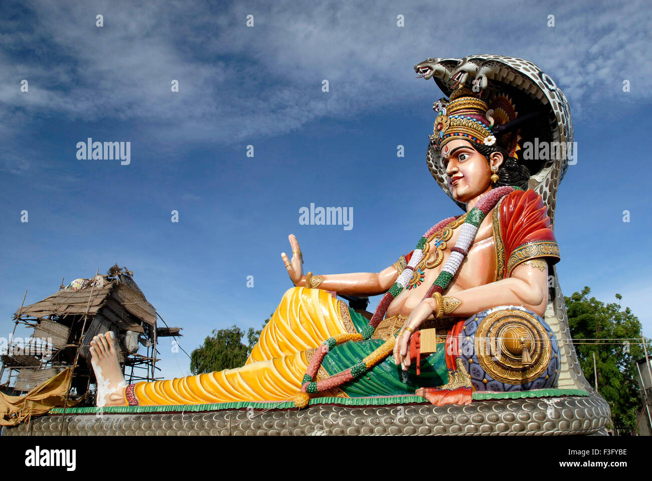 Siebzig Fuß hoch Vishnu Statue am Chinthalakkarai; Tiruchendur; Madurai; Tamil Nadu; Indien Stockfoto