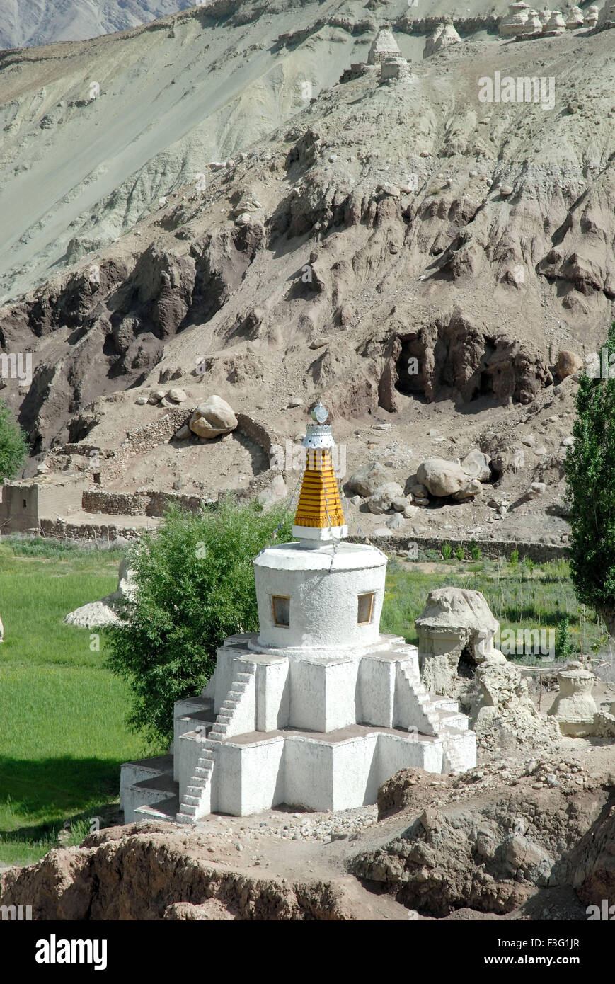 Chorten; Buddhistischer Stupa; Nimo; Nimoo; Nimu; Nimmoo; Nimu; Leh; Ladakh; Jammu und Kaschmir; Union Territory; UT; Indien; Asien Stockfoto