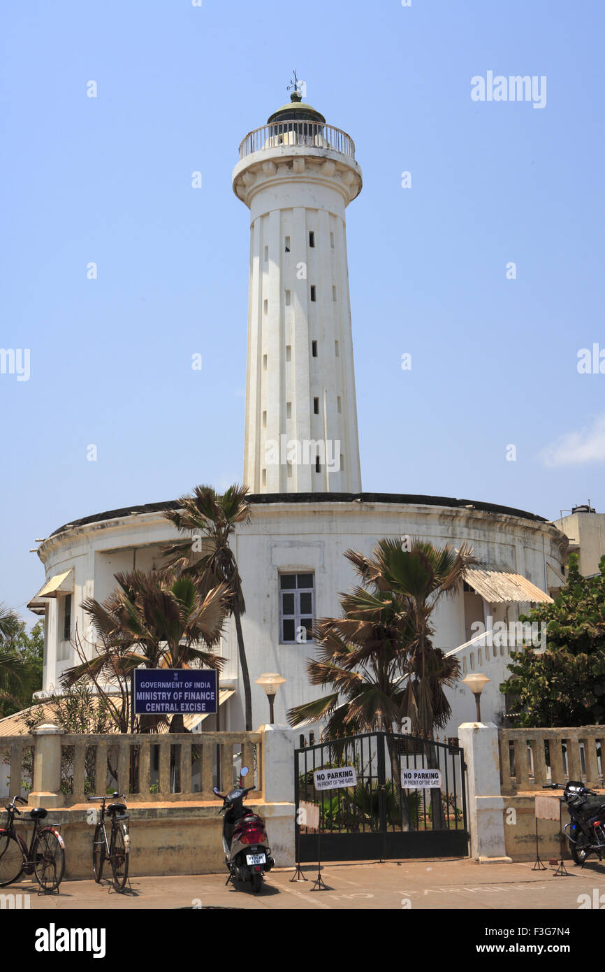 Leuchtturm; Altes Zollhaus Regierungsbüro; Pondicherry; Unionsterritorium in Indien Stockfoto