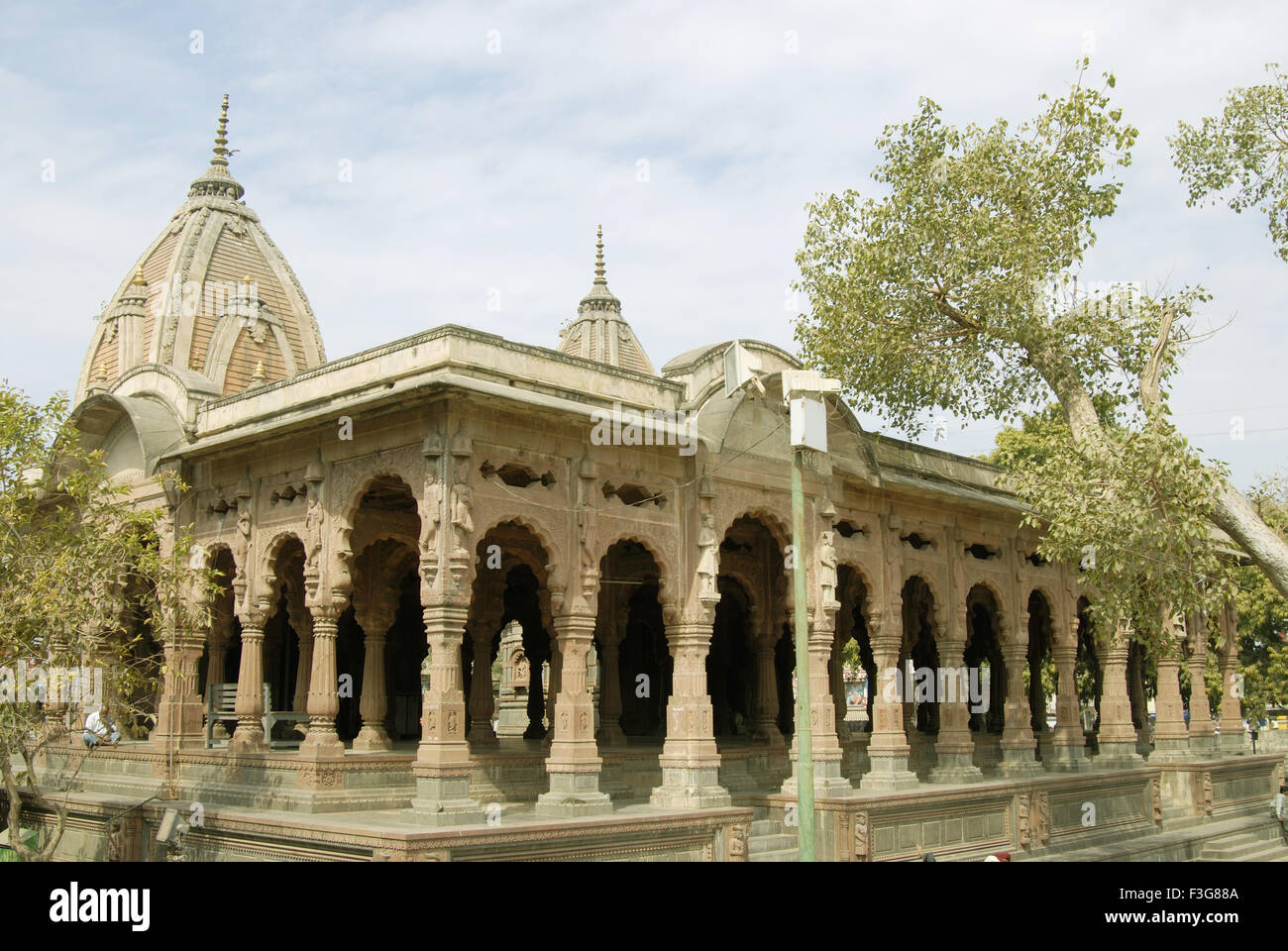 Chattries sind die Gräber Gedenken der Toten Holkar Herrscher in der Nähe von Rajwada in Indore; Madhya Pradesh; Indien Stockfoto