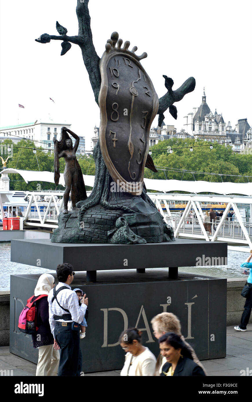 Salvador Dali Skulptur; South Bank London; Dali Skulptur; London; England; Vereinigtes Königreich; VEREINIGTES KÖNIGREICH Stockfoto