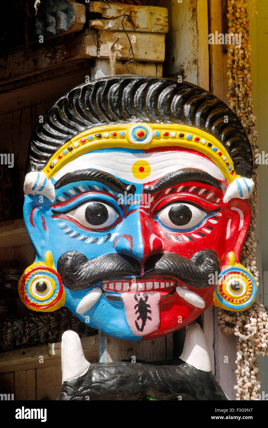 Erschreckende Dämon Gesicht im Shree Meenakshi Sundareswarar Tempel; Madurai; Tamil Nadu; Indien Stockfoto