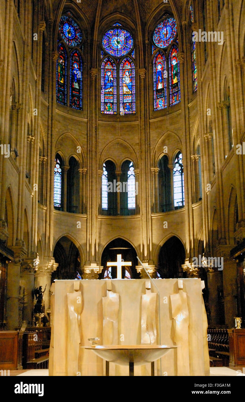 Glasmalerei ; Farbglas ; Notre Dame ; Our Lady of Paris ; Catholic Cathedral ; Kathedrale Notre Dame de Paris ; Paris ; Frankreich ; Frankreich ; Europa ; Europäisch Stockfoto