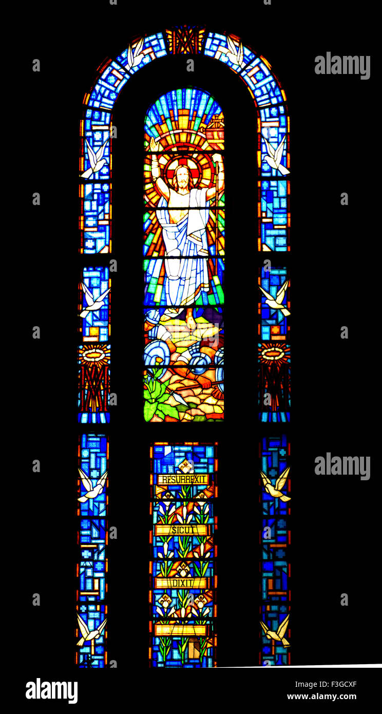 Jesus Christus über Glasmalerei von Toten auferstanden Stockfoto