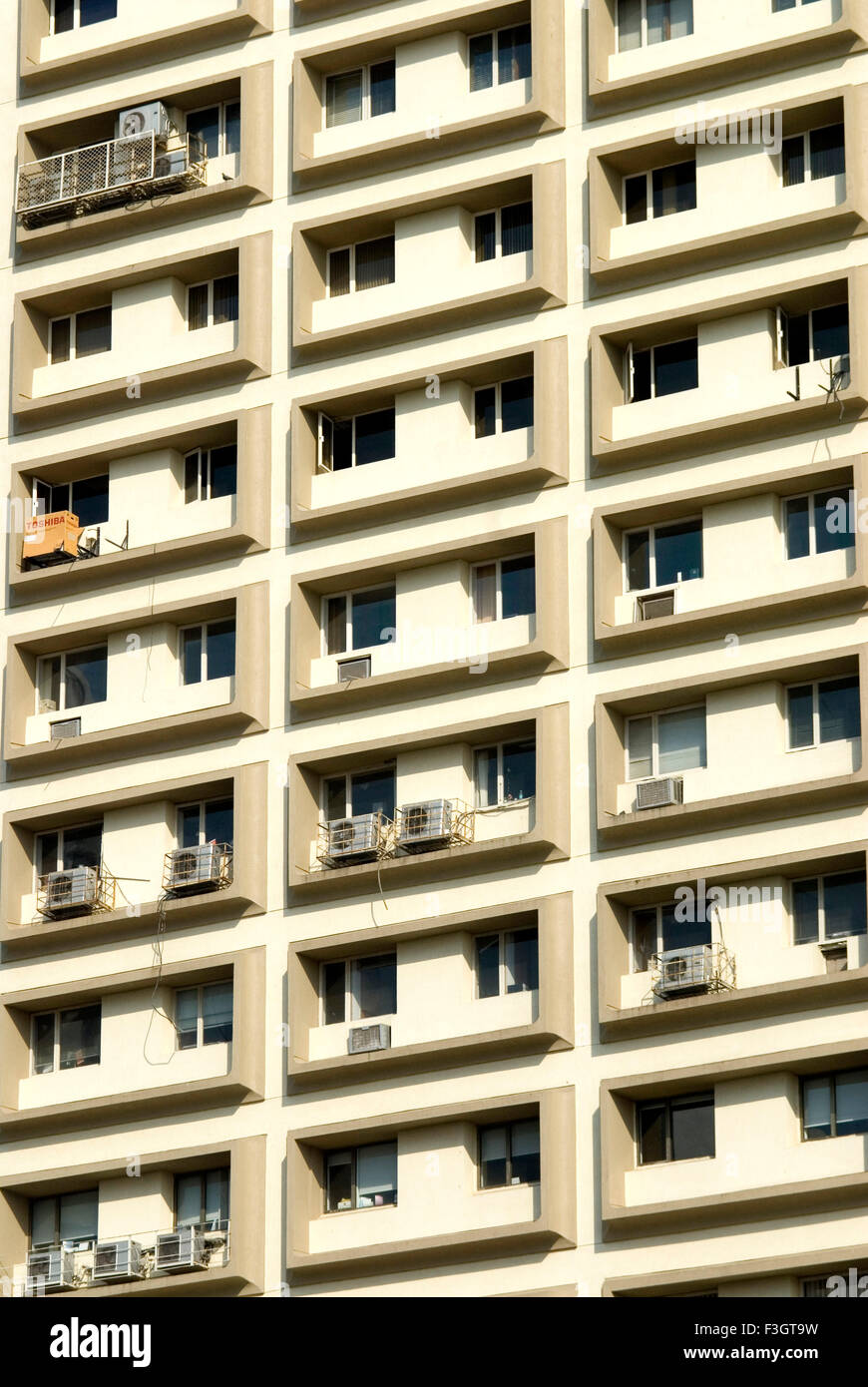 Wolkenkratzer Fenster mit Klimaanlagen, bombay, mumbai, Maharashtra, Indien, asien Stockfoto