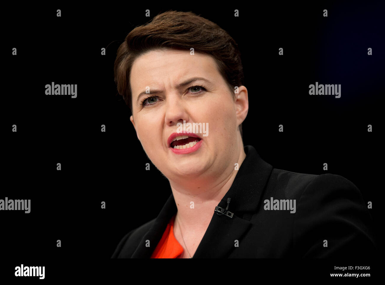 Manchester, UK. 7. Oktober 2015. Ruth Davidson, Anführer der schottischen konservativen spricht am 4. Tag der 2015 Parteitag der Konservativen in Manchester. Bildnachweis: Russell Hart/Alamy Live-Nachrichten. Stockfoto