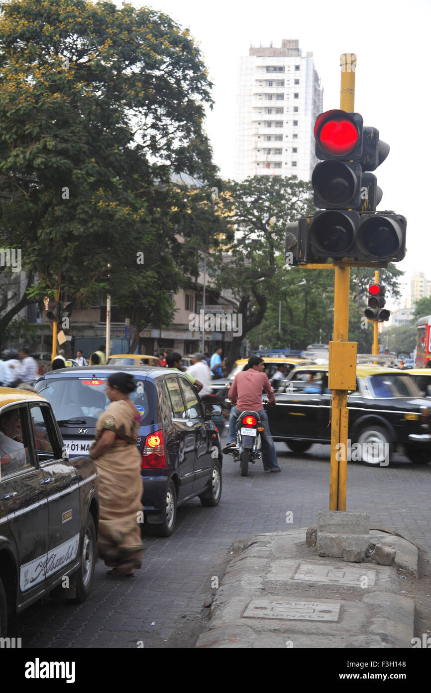 Straße Szene; DR. Dadasaheb Bhadkamkar Straße; Grant Straße; Bombay jetzt Mumbai; Maharashtra; Indien Stockfoto