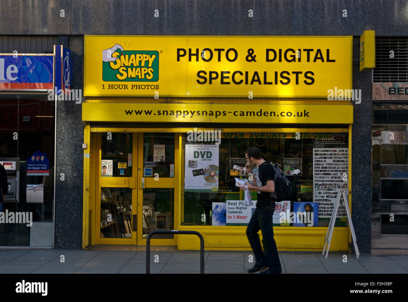 Snappy Snaps Foto- und digital-Spezialisten in Camden Stadtmarkt; London; Großbritannien-Vereinigtes Königreich-England Stockfoto