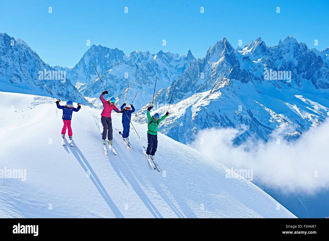 Familie auf Skiurlaub, Chamonix, Frankreich Stockfoto