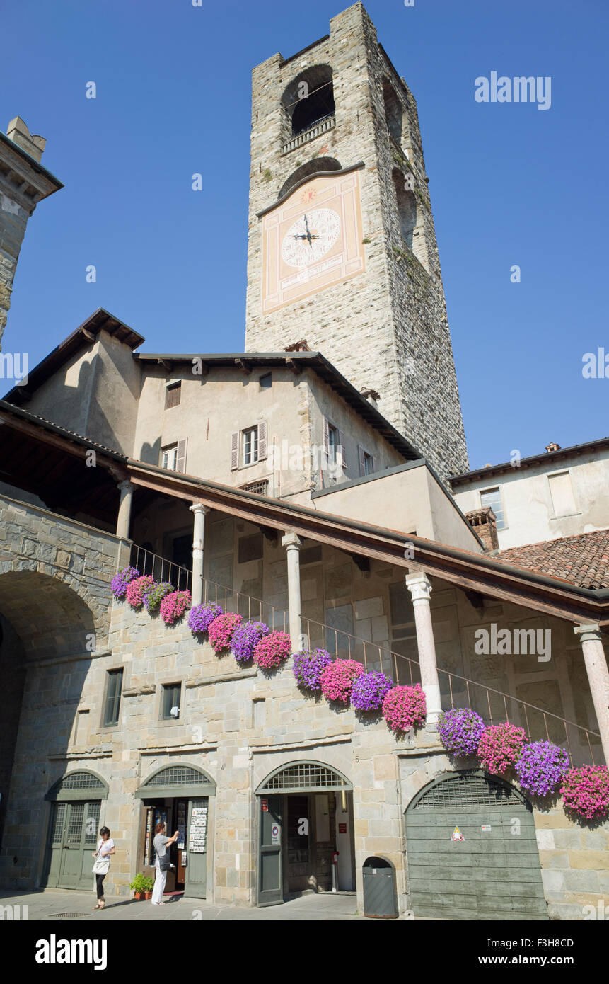 Der Civic Turm Bergamo, auch bekannt als Gemeindeturm. Er ist 52 m hoch Stockfoto