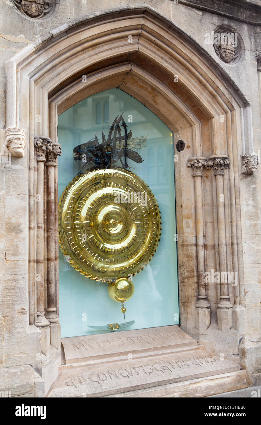 Die historische Corpus Uhr befindet sich am Corpus Christi College in Cambridge, UK. Stockfoto