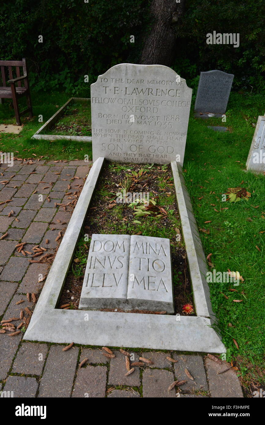 Der Grabstein von t.e. Lawrence auf Moreton Dorf Friedhof Stockfoto