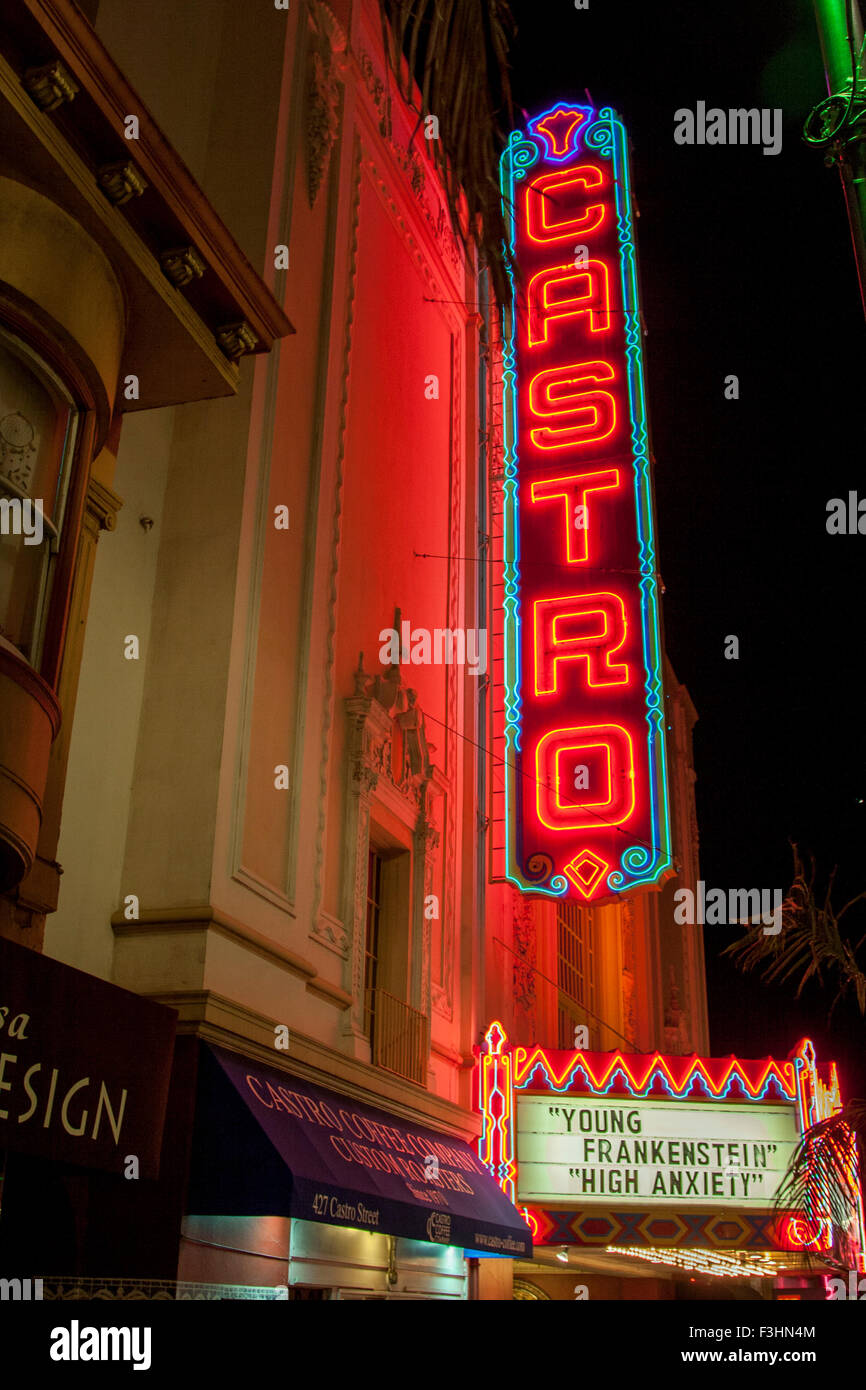 Neon-Lichter von The Castro Theater in Castro District von San Francisco, Kalifornien. Stockfoto