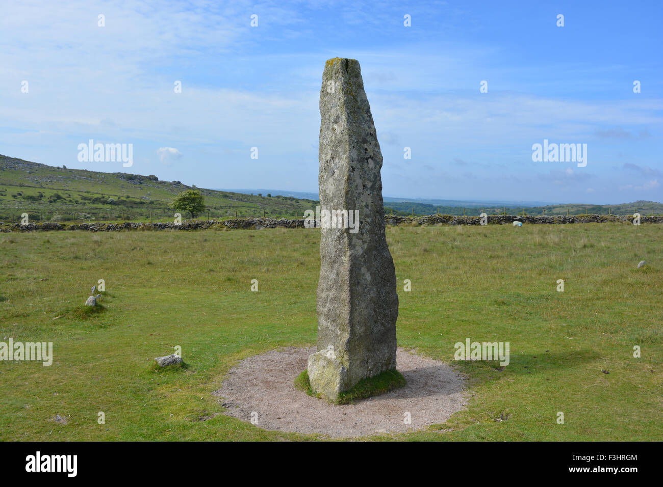 Merrivale Standing Stone, ein prähistorischer Menhir, Nationalpark Dartmoor, Devon, England Stockfoto