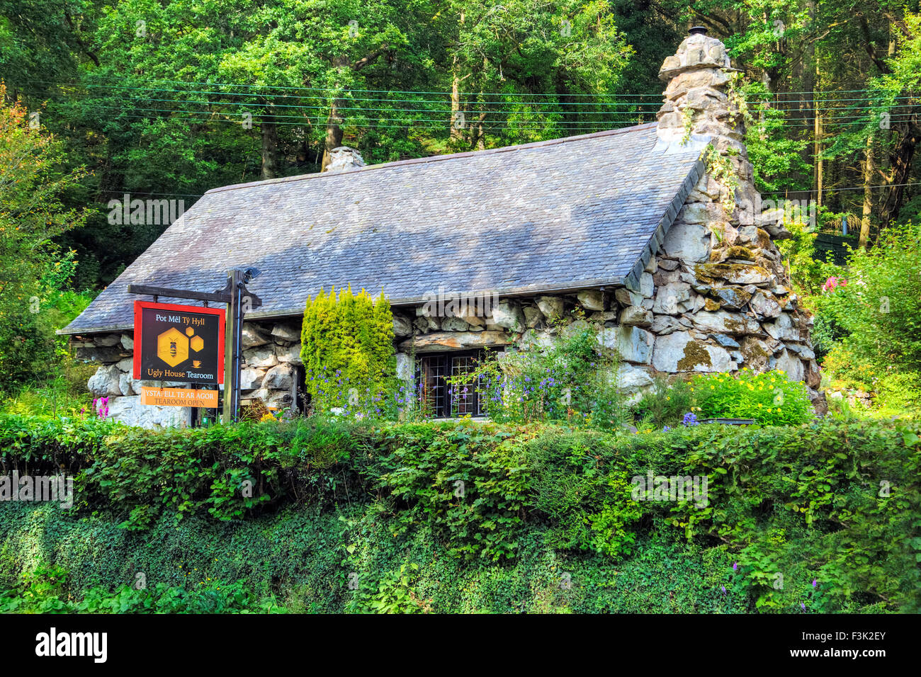 Ty Hyll, hässliches Haus, Betws-y-Coed, Wales, Vereinigtes Königreich Stockfoto