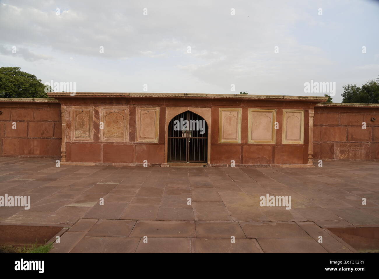 Grab von Mirza Najaf Khan Imperial Gericht der Moghul-Kaiser Shah Alam, Mirza Najaf Khan Baloch, der Oberbefehlshaber des Mughal Stockfoto