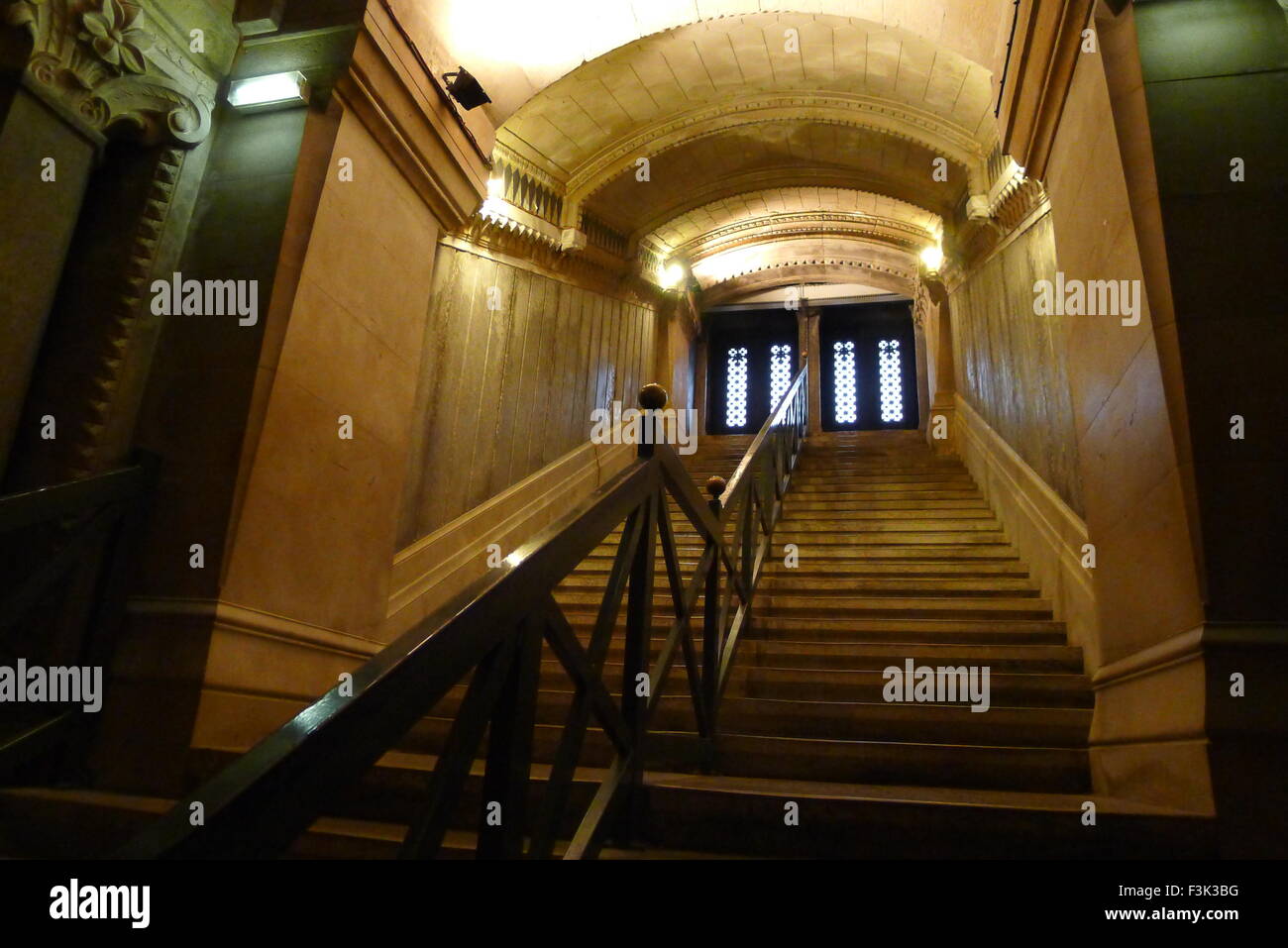 Treppe der Basilika von Notre-Dame de Fourvière, Lyon, Frankreich Stockfoto