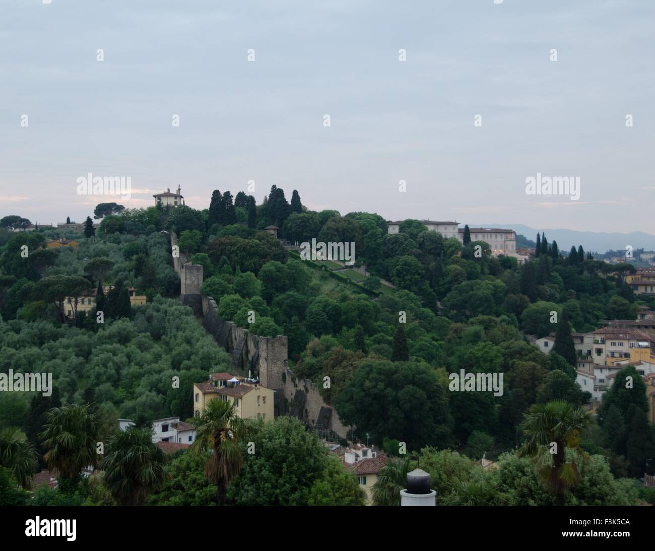 Einem Hügel in Florenz, Italien, die Wände des Forte di Belvedere zeigt. Stockfoto