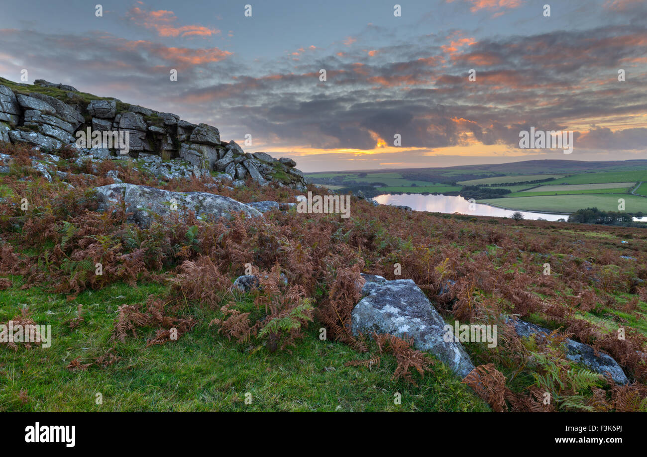 Sonnenuntergang am Tregarrick Tor in Bodmin Moor Stockfoto