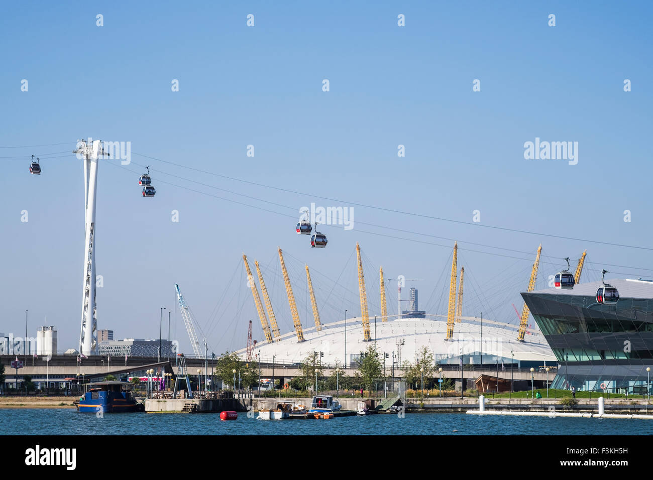 Emirates Air Line, Royal Docks, London, England, Vereinigtes Königreich Stockfoto