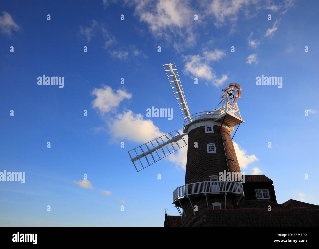 Cley Windmühle bei Cley als nächstes das Meer auf die Küste von North Norfolk. Stockfoto