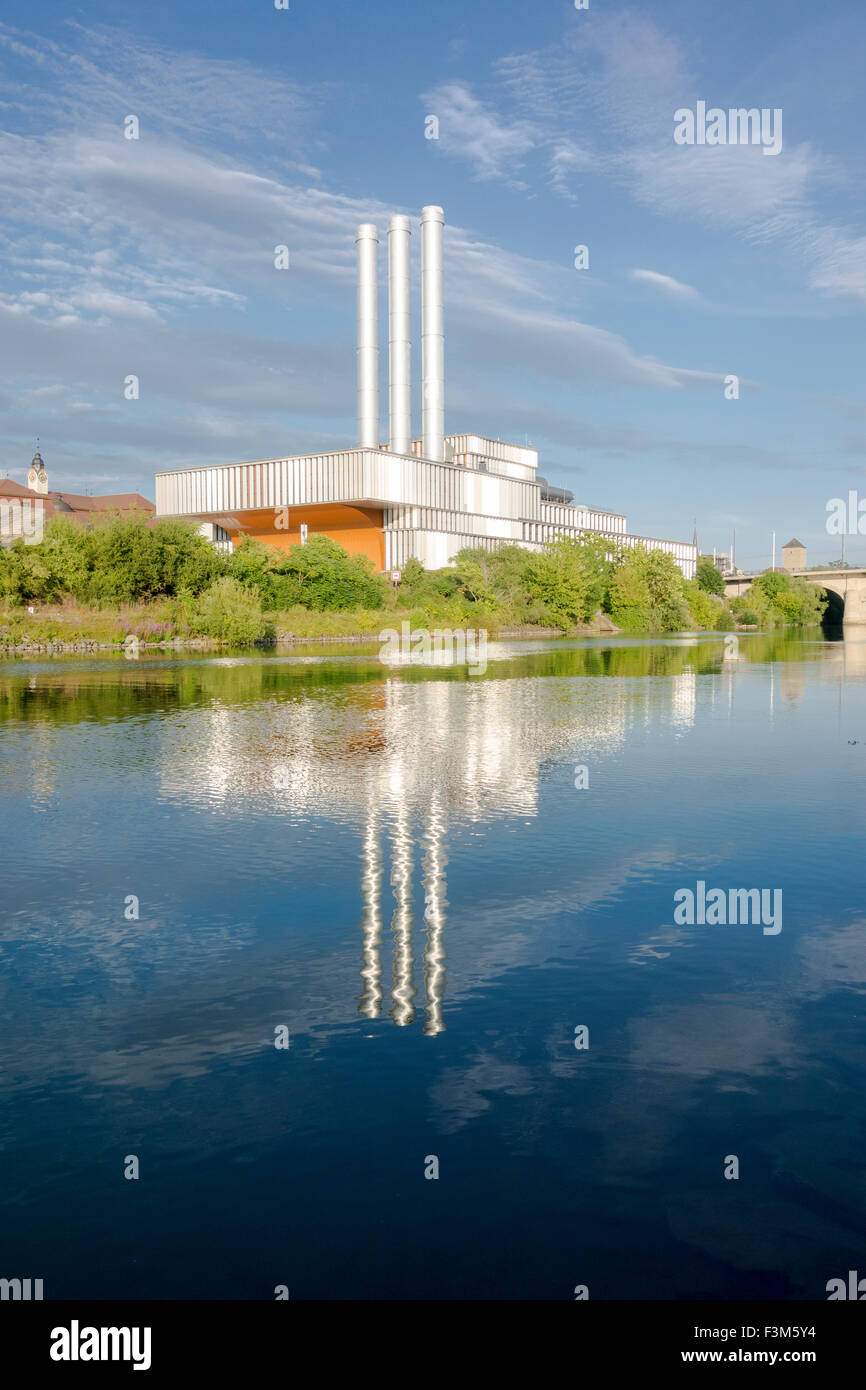 Die Heizung Anlage liegt am Main und ausgezeichnet für moderne Architektur Stockfoto