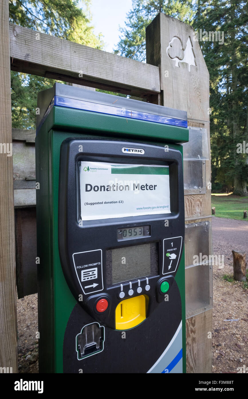 Spende-Automaten im New Forest National Park, Hampshire, UK Stockfoto