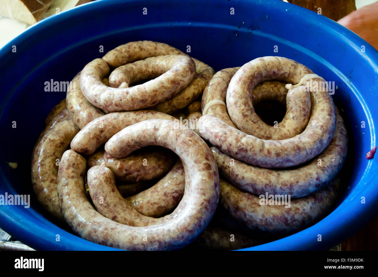 Rohe polnische Wurst Stockfoto