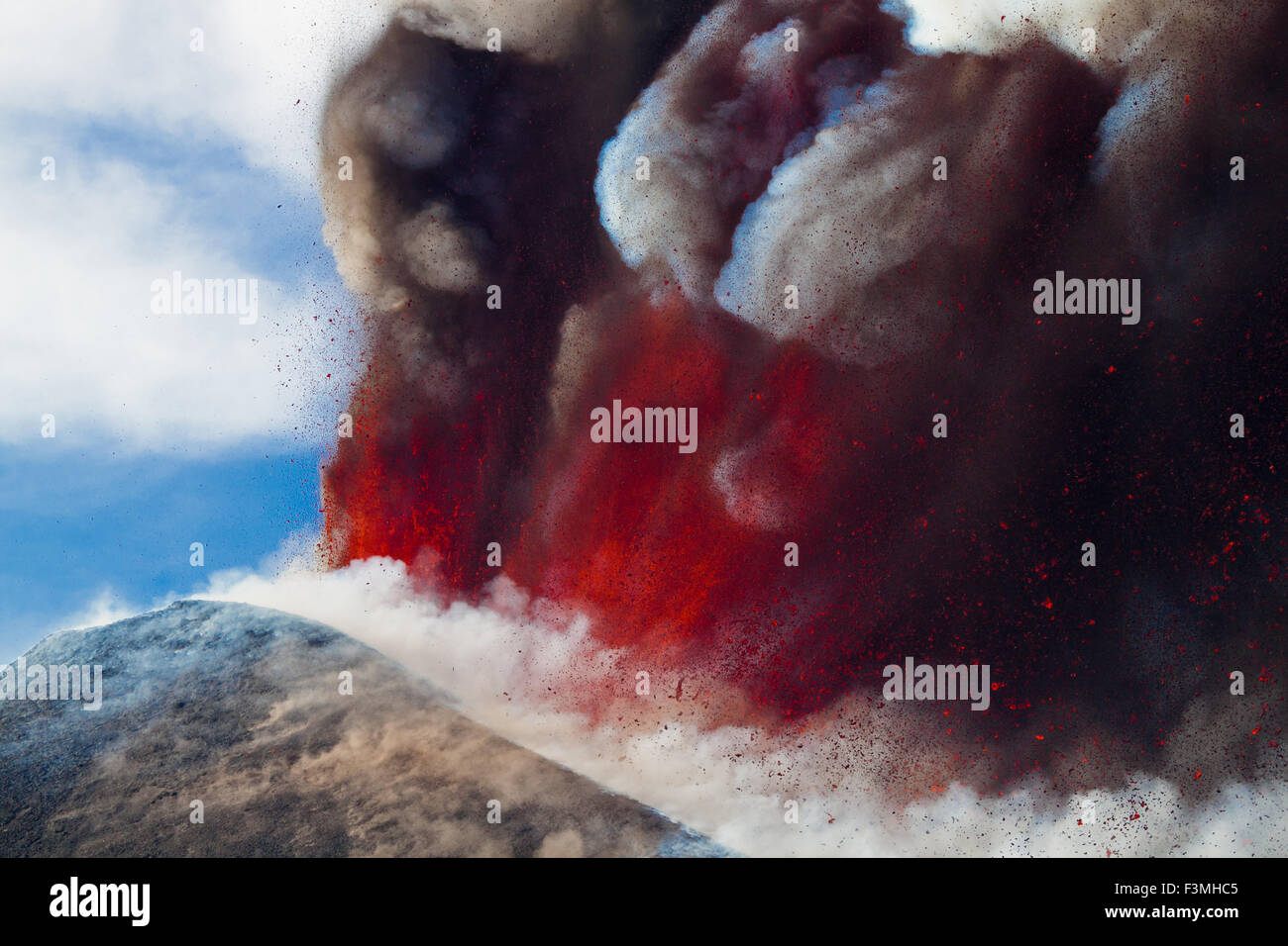 Vulkan Ätna Ausbruch. Ätna, Sizilien, Italien. 12. April 2012. Lavastrom. Credit: Wead/Alamy leben Nachrichten Stockfoto