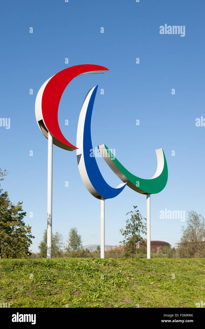 Die Paralympischen Spiele Symbol im Queen Elizabeth Olympic Park, ein Erbe aus den Spielen 2012 in London, UK. Stockfoto