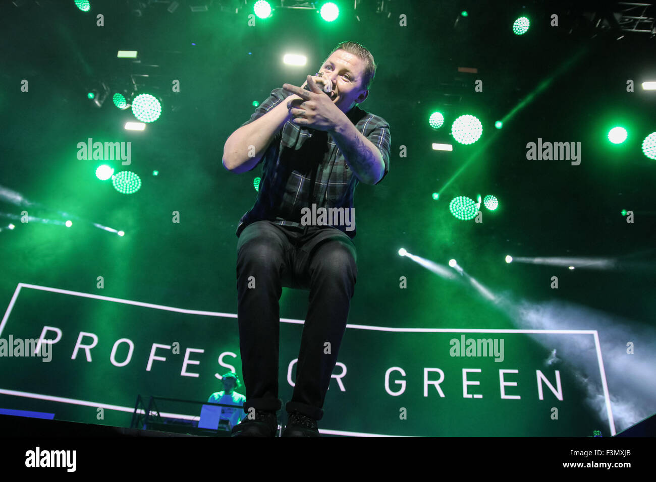 Manchester, UK. 9. Oktober 2015. Professor Green führt live in Manchester Arena Unterstützung von Fall Out Boy auf ihrer letzten UK-Tour. Bildnachweis: Simon Newbury/Alamy Live-Nachrichten Stockfoto