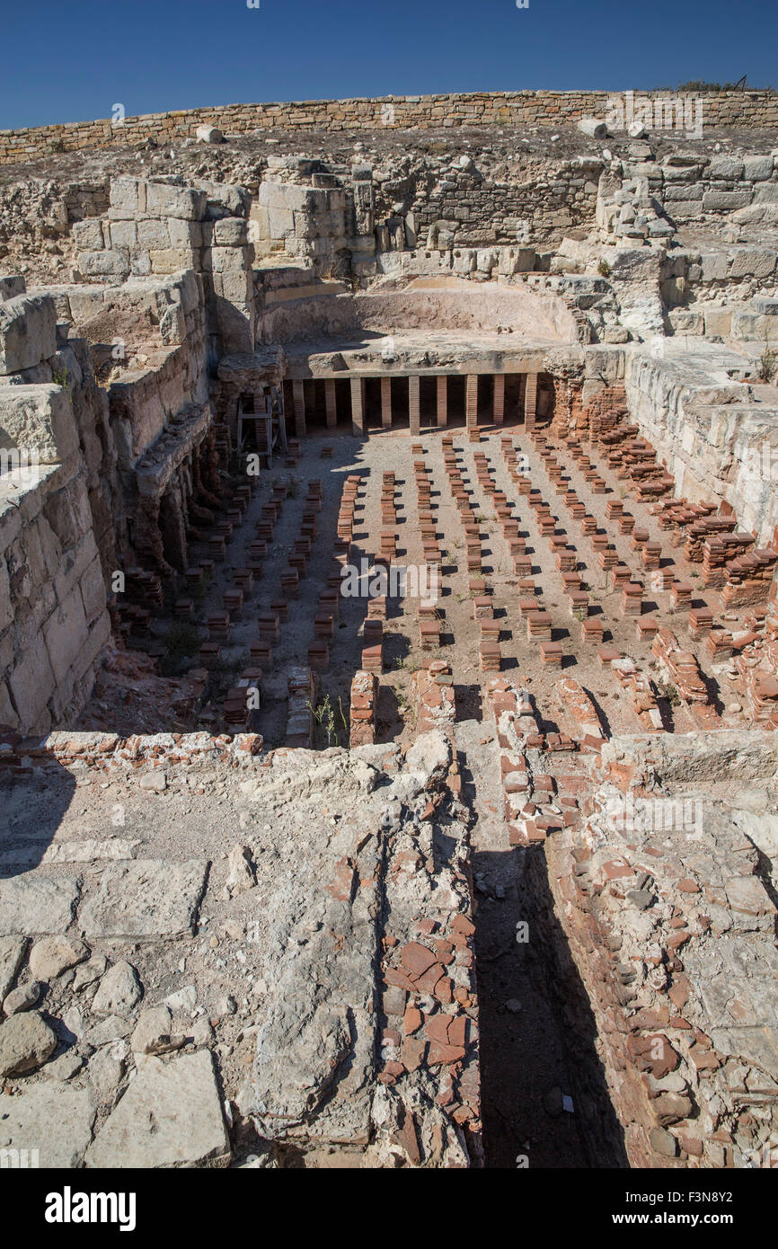 Sudatorium (Dampfbad) von den öffentlichen Bädern in der römischen Stadt von Curium (moderne Kourion) in Zypern Stockfoto