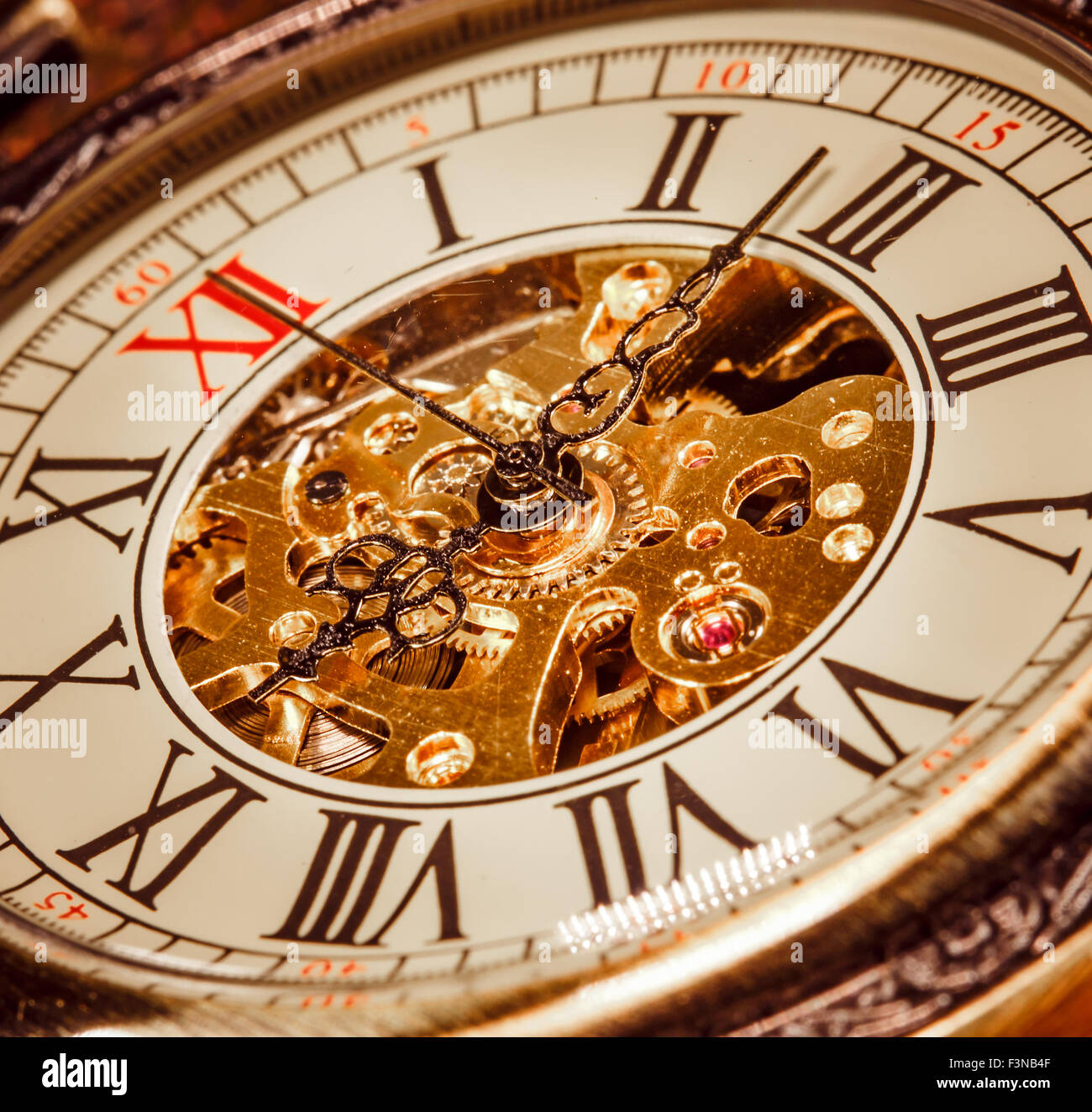 Antike Uhr Zifferblatt Nahaufnahme. Vintage Taschenuhr. Stockfoto