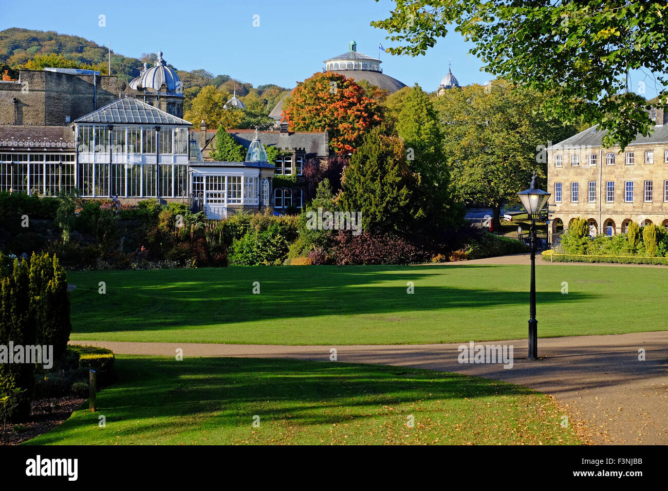 Der Pavilion Gardens in der Kurstadt Buxton, Derbyshire Stockfoto