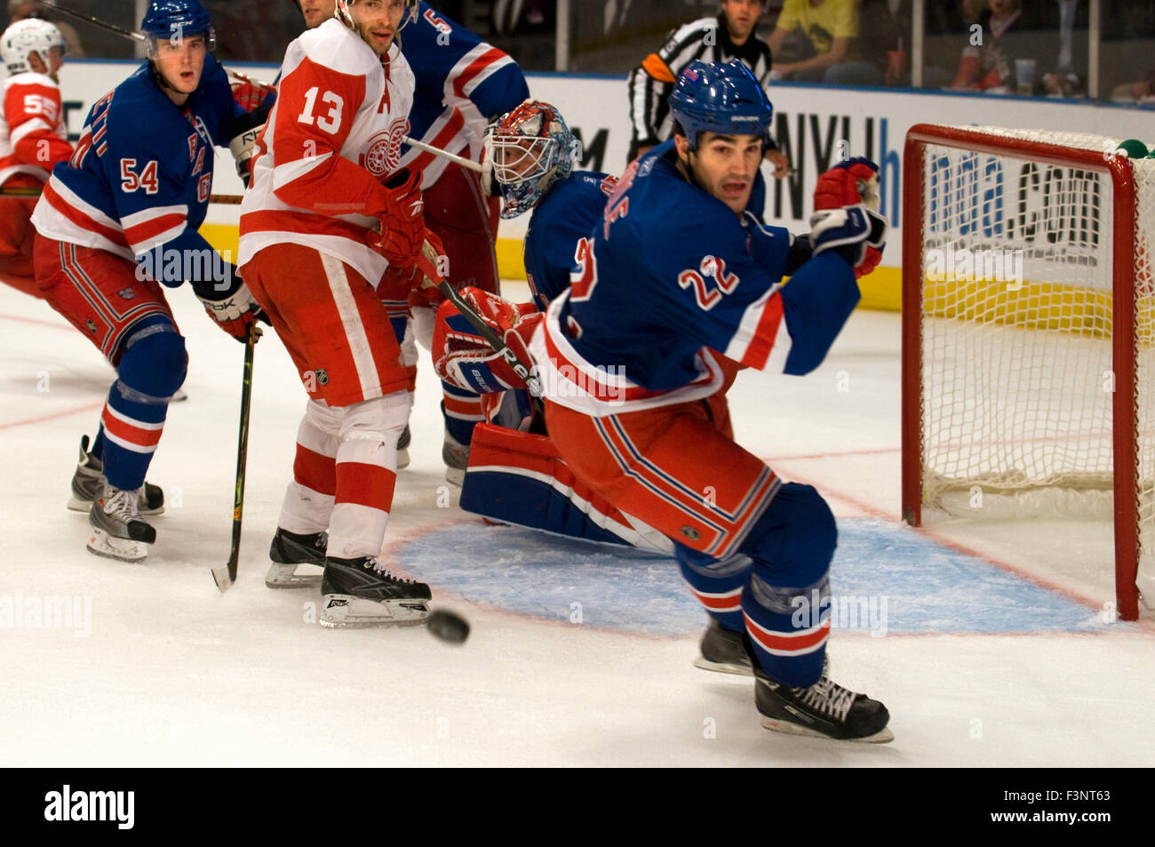 Eishockey-Spiel für die Rangers bei MSG MSG beherbergt auch Box-Veranstaltungen. Viele der wichtigsten Kämpfe in der Geschichte fand ein Stockfoto