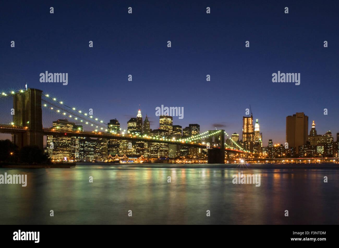 Die Brooklyn Bridge. Von Manhattan entfernt ist ein guter Ort zu sehen, die Brooklyn Bridge South Street Seaport (South Street Seaport), Stockfoto